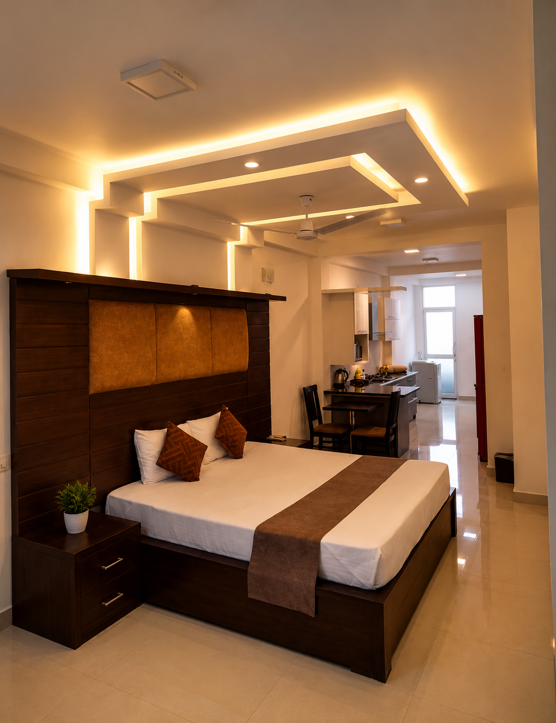Oak Suite With Bath Tub featuring a one-bedroom suite with integrated kitchenette
